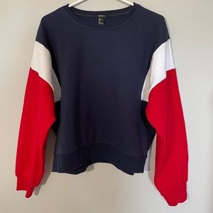 Women's Forever 21 sweatshirt cropped LARGE
